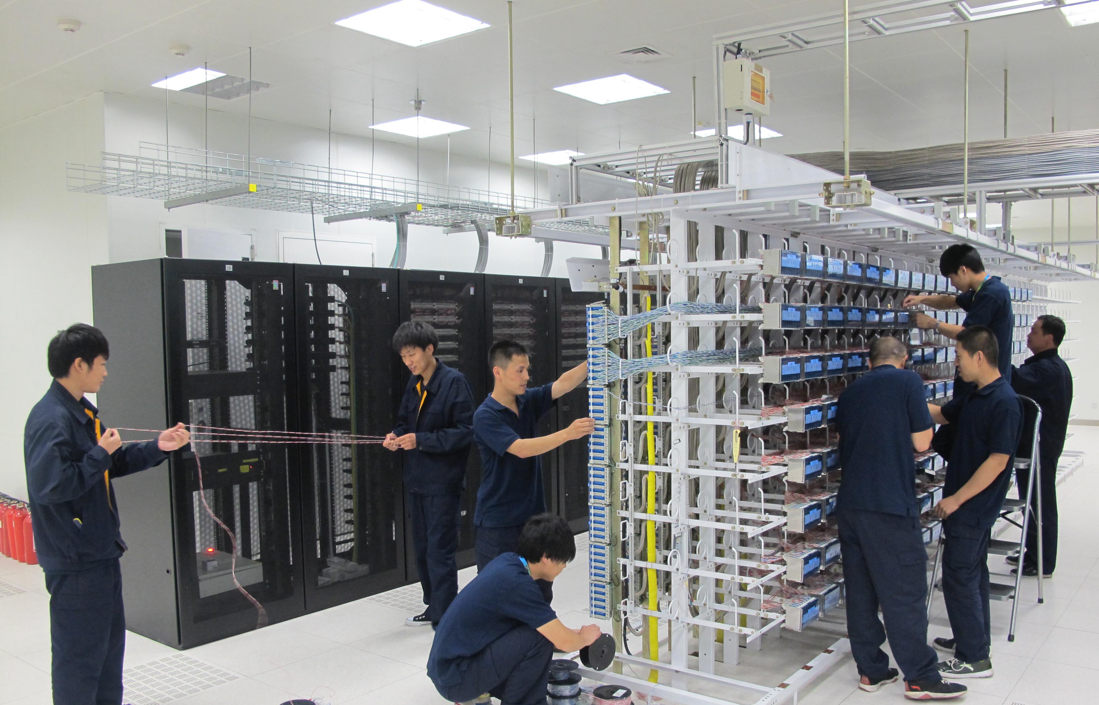案例:2025年某機房動力環(huán)境